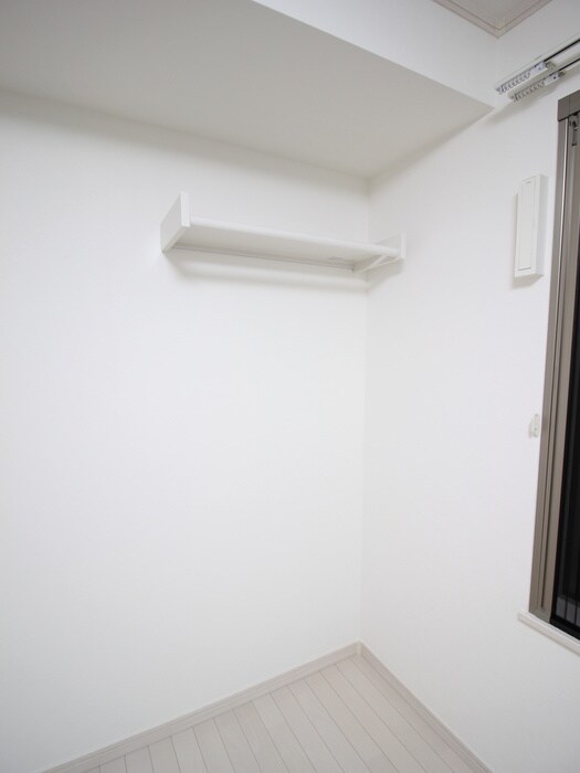 物件内観写真11　(収納)