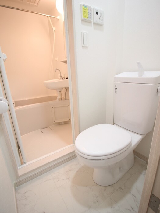 物件内観写真13　(トイレ)