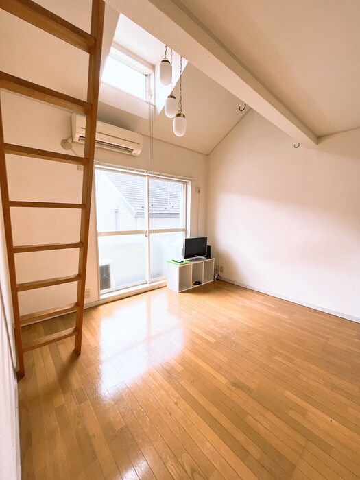 物件内観写真7　(居室)