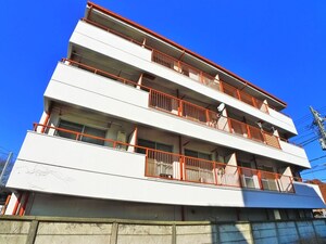 大建中山コーポ外観写真
