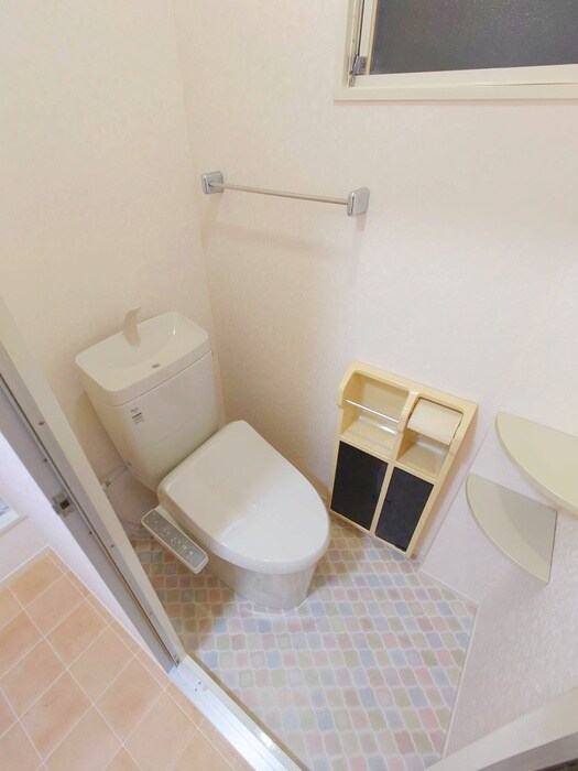 物件内観写真12　(トイレ)