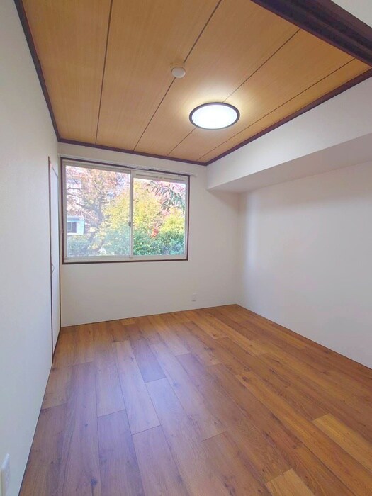 物件内観写真15　(居室)