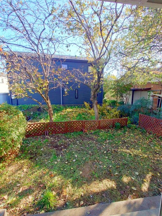 物件内観写真21　(室内からの展望)