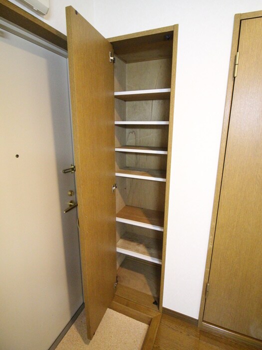 物件内観写真14　(靴箱)