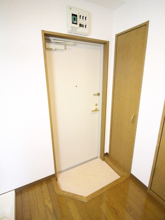物件内観写真20　(玄関)