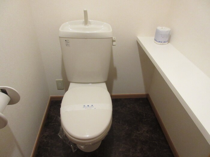 物件内観写真12　(トイレ)