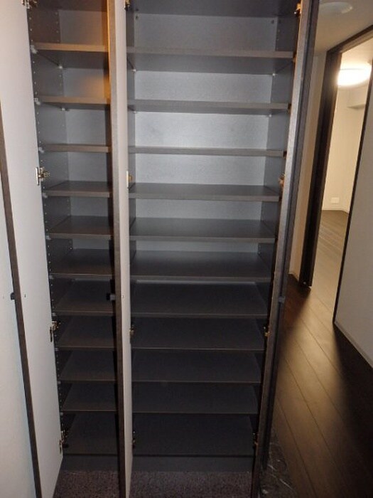 物件内観写真11　(靴箱)