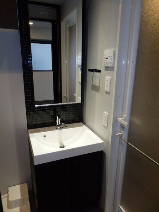 物件内観写真12　(洗面)