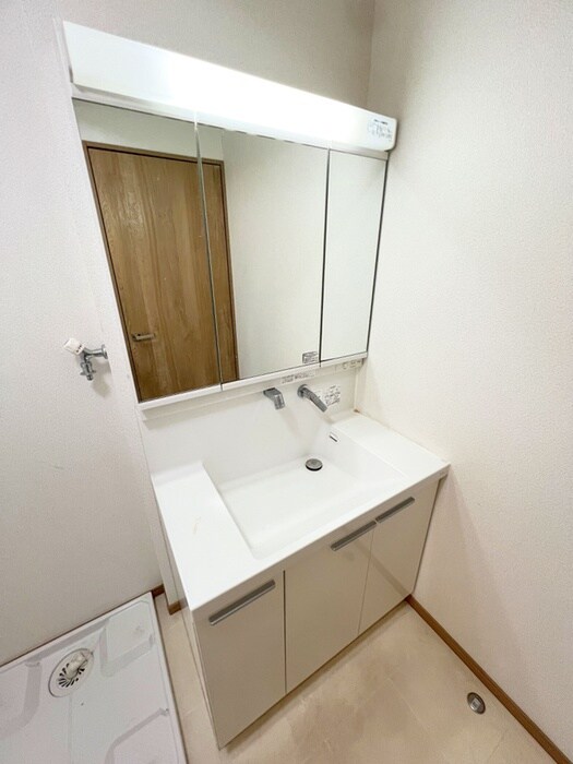 物件内観写真11　(洗面)