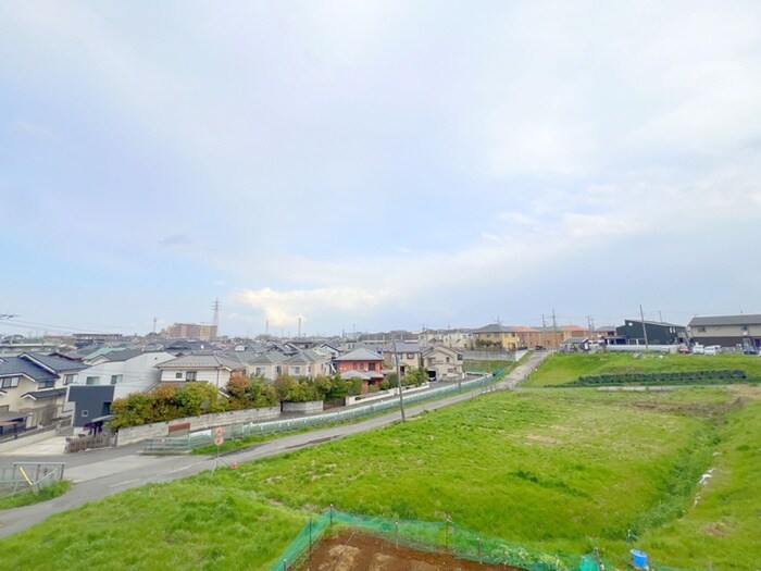 物件内観写真18　(室内からの展望)