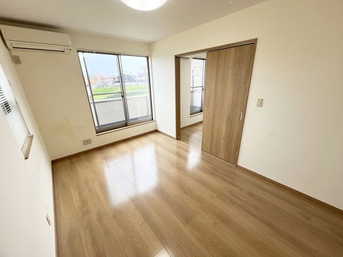 物件内観写真19　(居室)