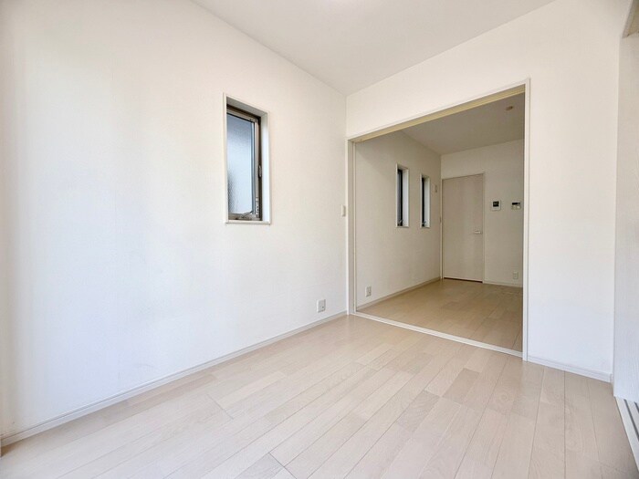 物件内観写真8　(居室)