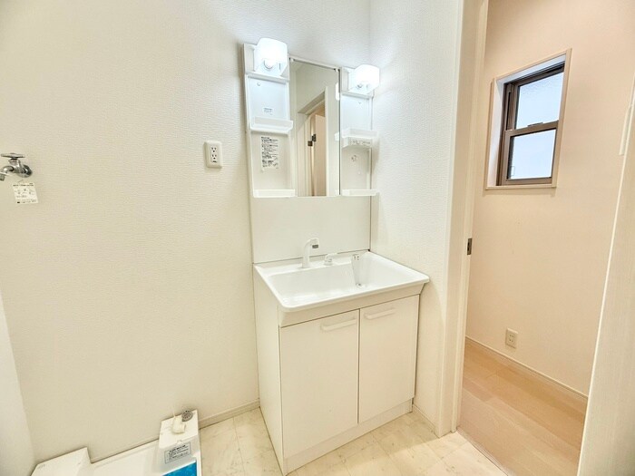 物件内観写真14　(洗面)