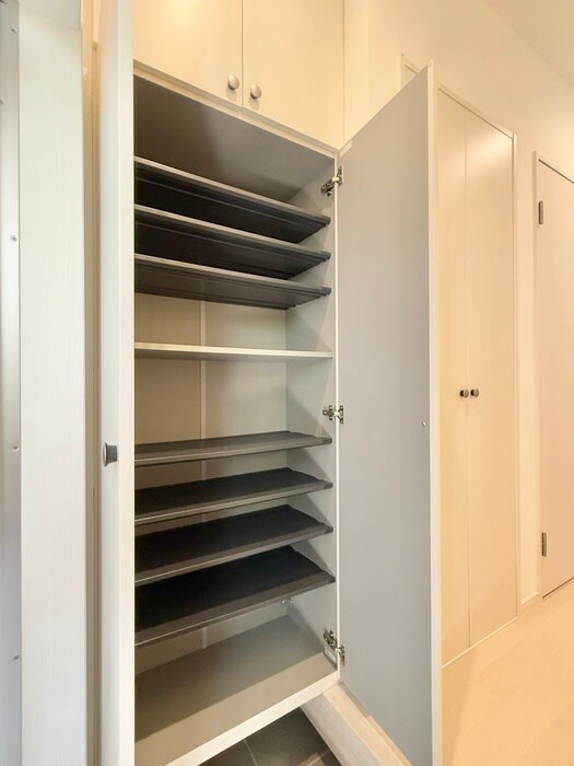 物件内観写真19　(靴箱)