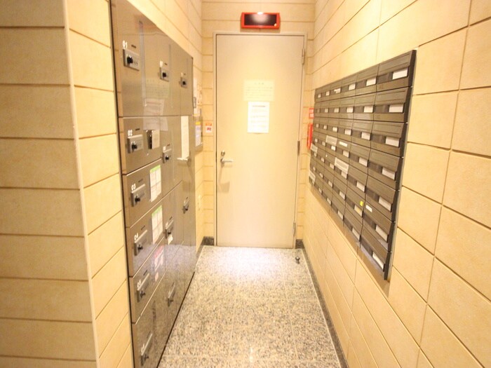 物件外観写真4　(建物設備)