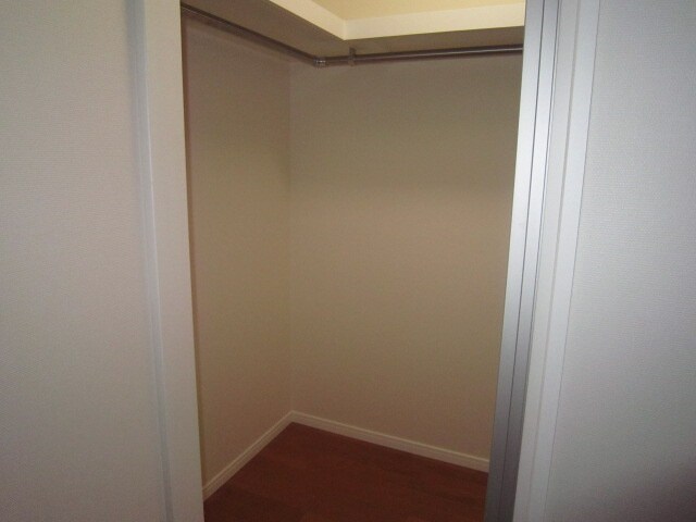 物件内観写真11　(収納)