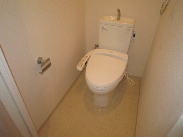 物件内観写真15　(トイレ)