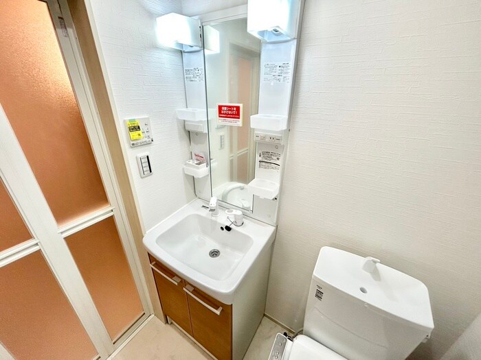 物件内観写真12　(洗面)