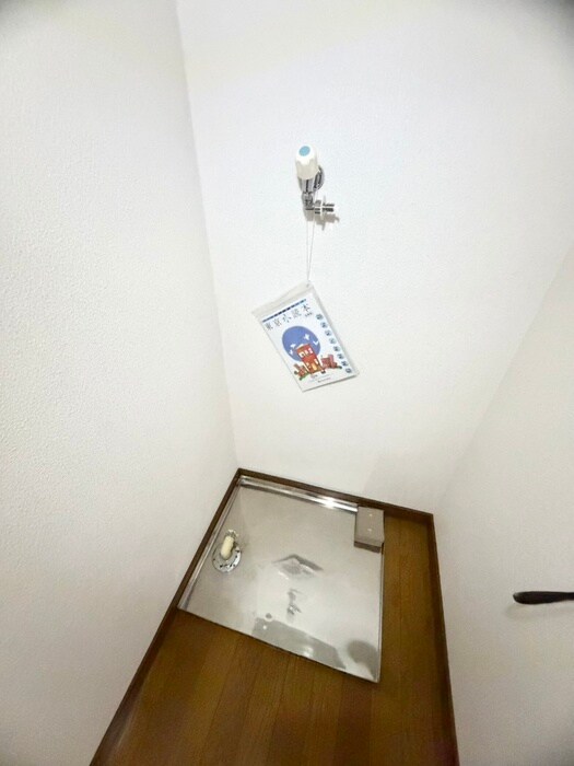 物件内観写真13　(洗濯機置場)