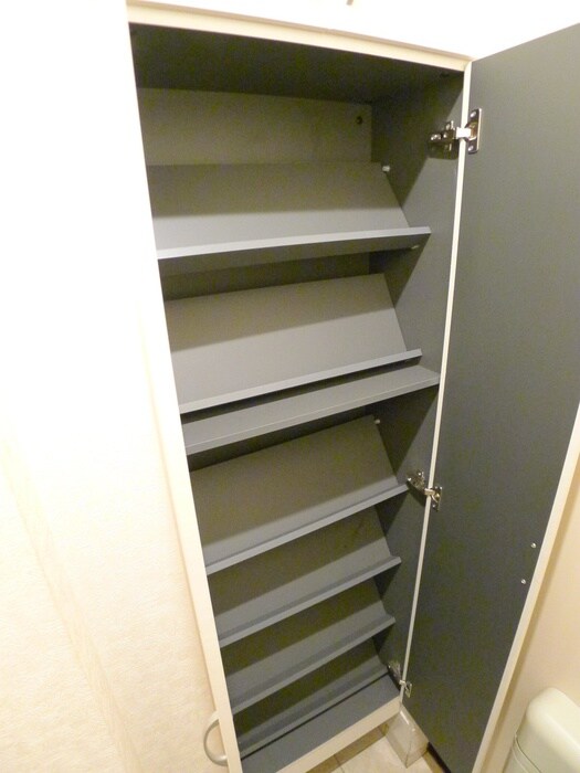 物件内観写真13　(靴箱)