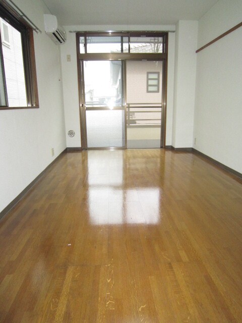 物件内観写真10　(居室)