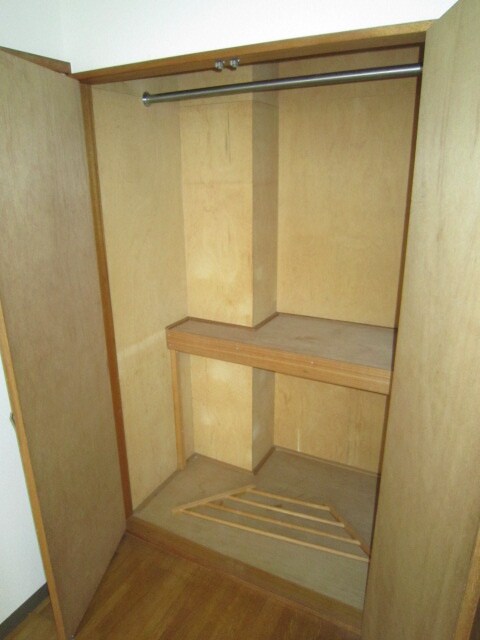 物件内観写真15　(収納)