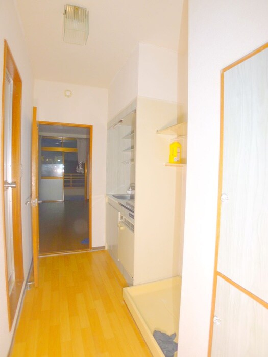 物件内観写真16　(廊下)