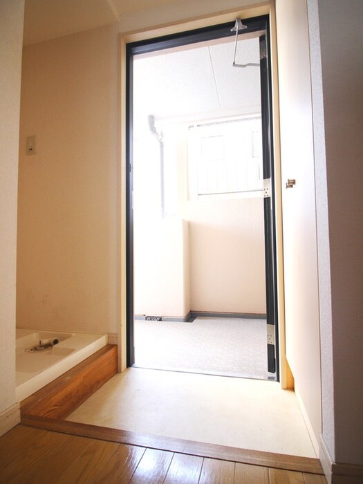 物件内観写真19　(玄関)