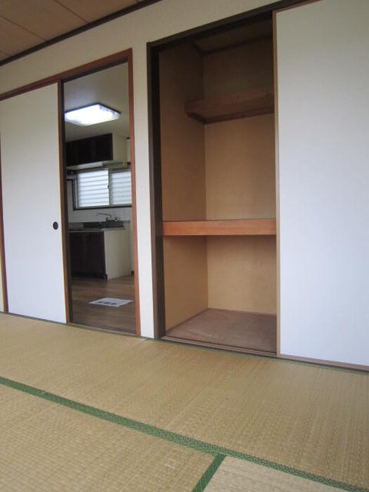 物件内観写真11　(居室)