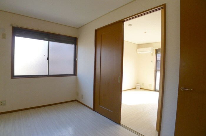 物件内観写真9　(居室)