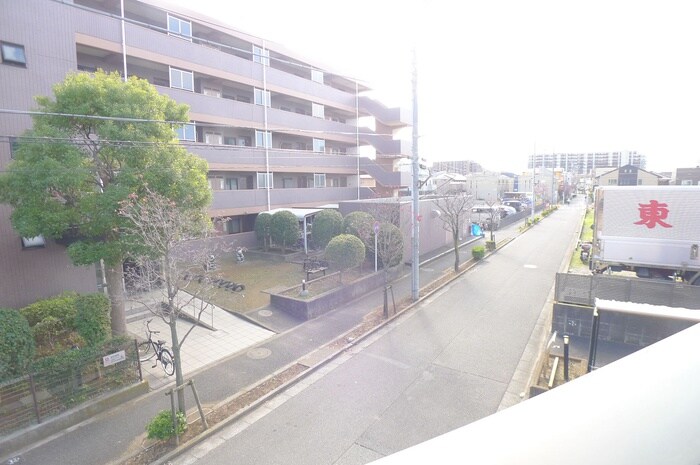 物件内観写真20　(室内からの展望)