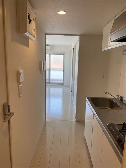 物件内観写真5　(玄関)