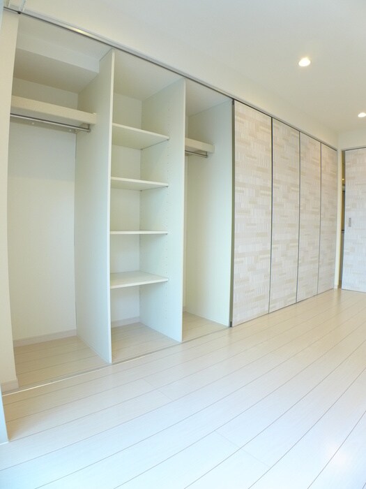 物件内観写真10　(収納)