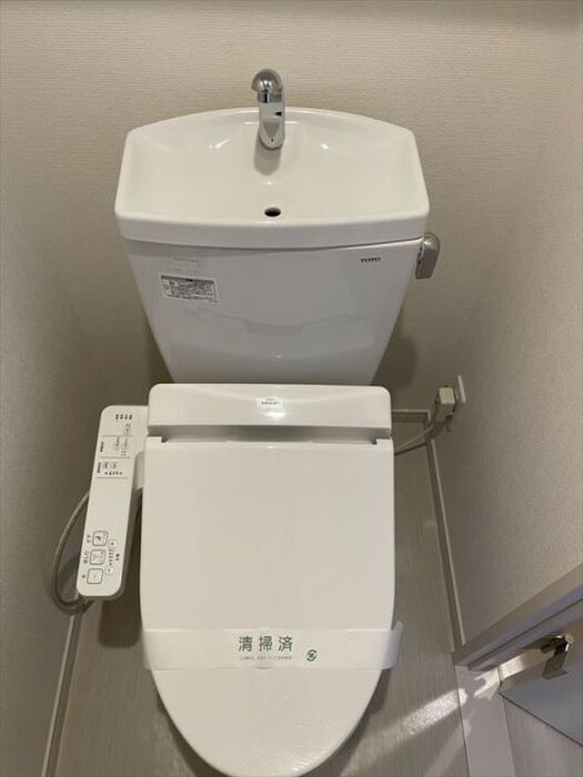 物件内観写真11　(トイレ)