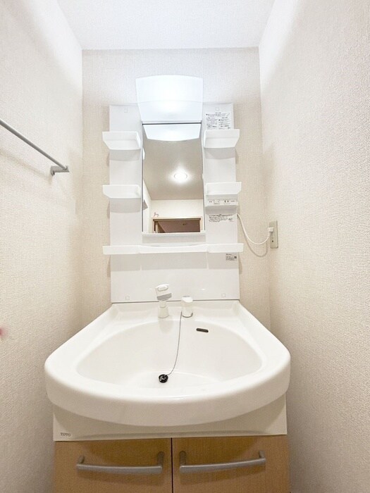 物件内観写真11　(洗面)