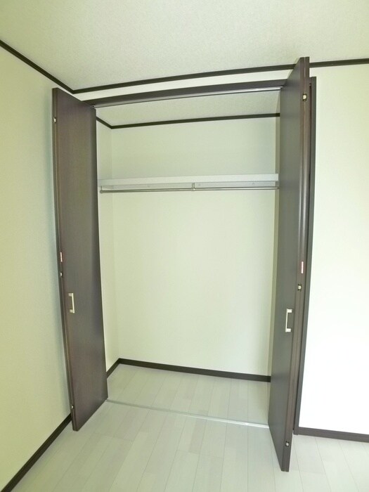 物件内観写真13　(収納)