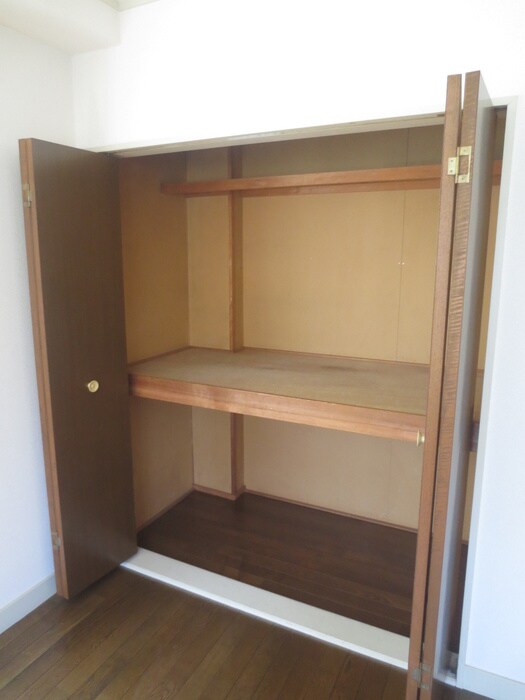 物件内観写真8　(収納)