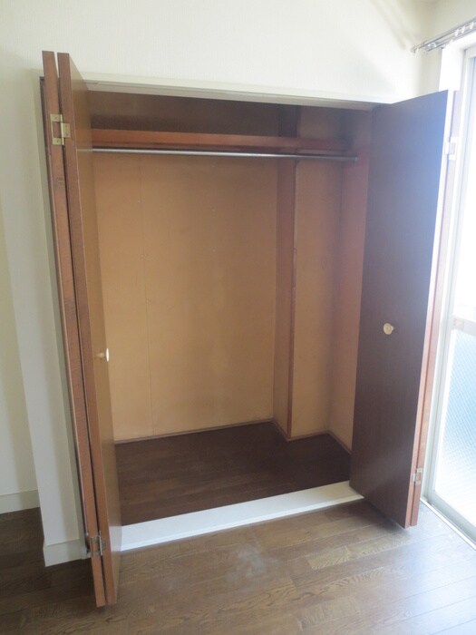 物件内観写真10　(収納)