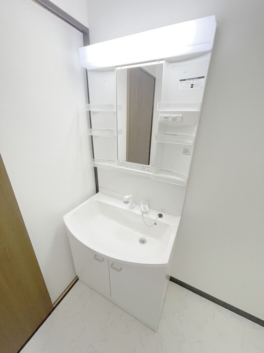 物件内観写真12　(洗面)