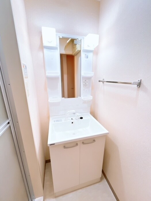 物件内観写真11　(洗面)