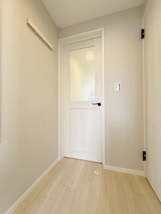 物件内観写真19　(廊下)