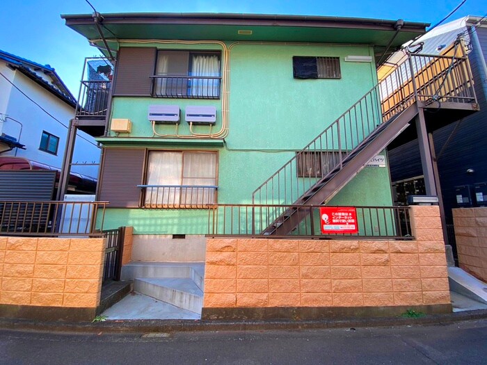 物件外観写真5　(エントランス部分)