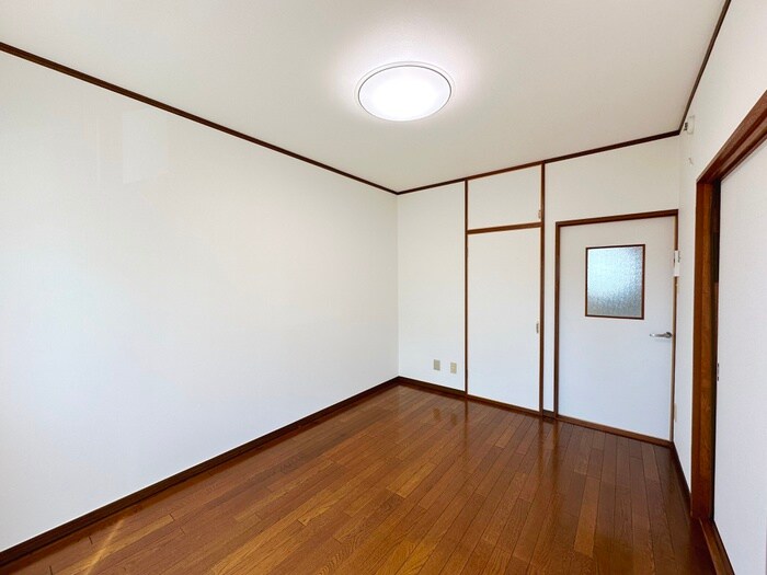 物件内観写真10　(居室)