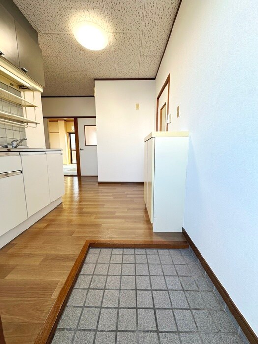 物件内観写真20　(玄関)