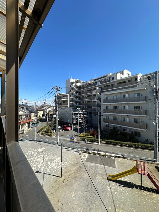 物件内観写真22　(室内からの展望)