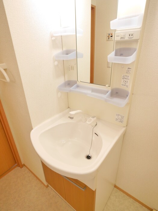 物件内観写真6　(洗面)