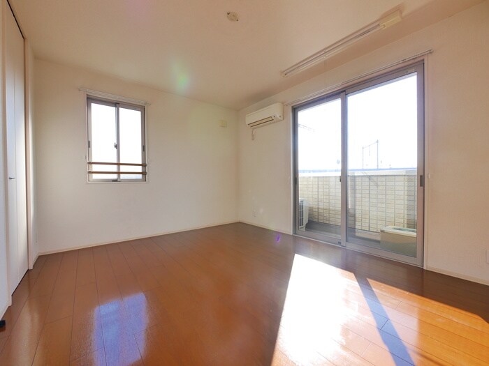 物件内観写真9　(居室)