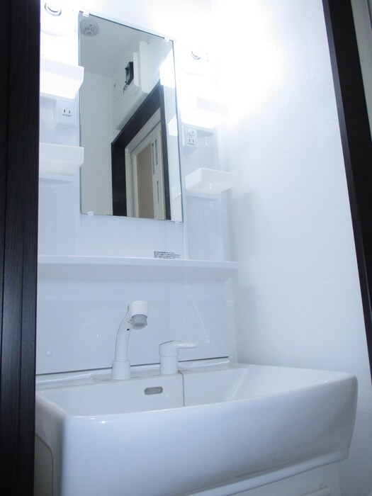 物件内観写真9　(洗面)