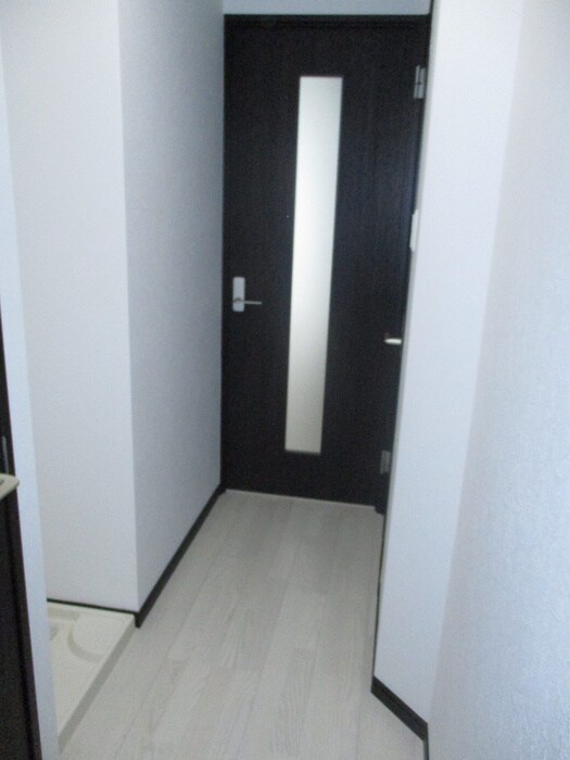 物件内観写真16　(廊下)