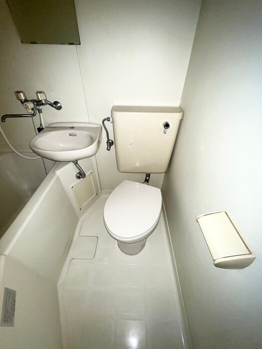 物件内観写真13　(トイレ)